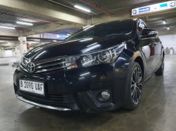 Toyota Corolla Altis 1.8 V AT 2015 gresss 7