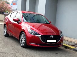 Mazda 2 Sedan 2022 gt skyactive merah km 9 ribuan cash kredit proses bisa dibantu