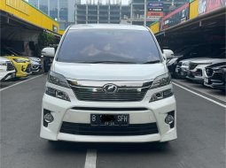 Toyota Vellfire 2.4 NA 2014 Putih