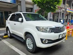 Toyota Fortuner 2.7 V 4WD Elect Seat Black Leather Km 87 rb Rawatan ATPM Plat D GANJIL Pjk APR 2025