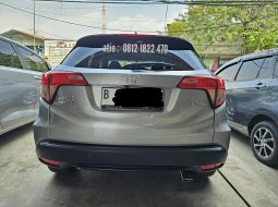 Honda HRV E AT ( Matic ) 2018 Abu² Muda Km 67rban jakarta timur 12