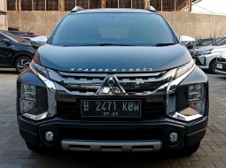 JUAL Mitsubishi Xpander Cross Premium AT 2020 Abu-abu