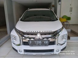 Mitsubishi Xpander Cross Premium Package AT 2021 Putih