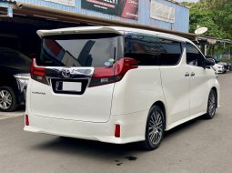 Toyota Alphard SC 2016 Putih 4