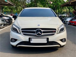 Mercedes-Benz A-Class A 200 2013 Putih 1