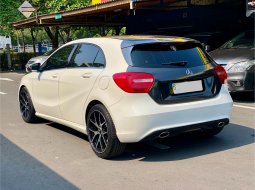 Mercedes-Benz A-Class A 200 2013 Putih 4