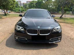 BMW 520i AT HITAM 2016