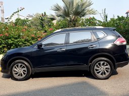 Nissan X-Trail 2.5 CVT 2016 hitam km 60rban cash kredit proses bisa dibantu 4