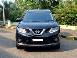 Nissan X-Trail 2.5 CVT 2016 hitam km 60rban cash kredit proses bisa dibantu