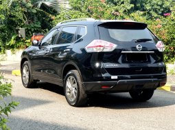 Nissan X-Trail 2.5 CVT 2016 hitam km 60rban cash kredit proses bisa dibantu 7