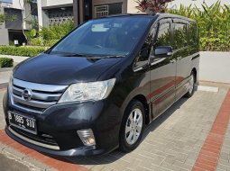 Nissan Serena Highway Star 2014 Hitam TGN 1 Siap pake mulus