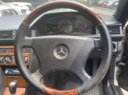 Mercedes-Benz 300CE C124 3.0 Automatic 1986 7