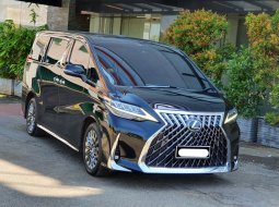 Lexus LM 350 2020 vip 4 seater hitam