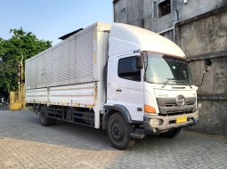 Hino engkel 4x2 FG235JS wing box 2017 FG 235 JS wingbox