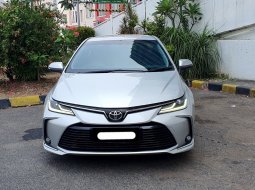 Toyota Corolla Altis V AT 2020 silver km 28rban pajak panjang cash kredit proses bisa dibantu