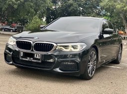 BMW 5 Series 530i 2020 Sedan 3