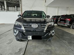 Toyota Fortuner VRZ 2.4 diesel AT ( Matic ) 2017 Hitam Km 65rban plat jakarta pusat