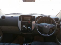 Daihatsu Luxio 1.5 X M/T 2021 silver 5