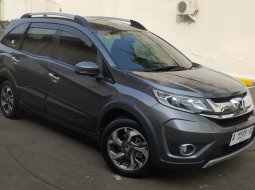 Honda BR-V E CVT Abu-abu 2019 KM401rbuan Mulus abis siap pake  6