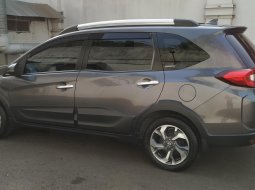 Honda BR-V E CVT Abu-abu 2019 KM401rbuan Mulus abis siap pake  7