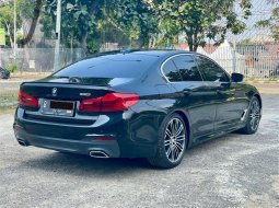 BMW 5 Series 530i 2020 Sedan 6