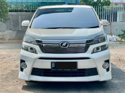 Toyota Vellfire ZG 2014 Putih 3