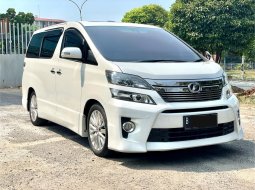 Toyota Vellfire ZG 2014 Putih 2