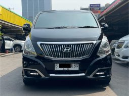 HYUNDAI H1 ROYALE DIESEL AT HITAM 2018