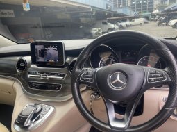 SIAP PAKAI MERCEDES-BENZ V260 2019 AT HITAM HARGA DISKON 9