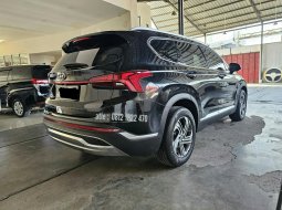 Hyundai Santa Fe Prime 2.5 bensin AT ( Matic ) 2023 Hitam Km Low 10rban Good Condition siap pakai 4