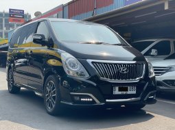 Hyundai H-1 2.5L CRDi Royale Diesel 5