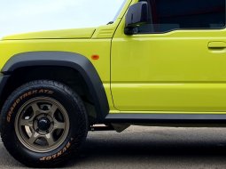 Suzuki Jimny AT 2024 km 700 perak hijau 8
