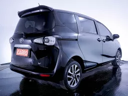 Toyota Sienta V CVT 2021 6