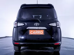 Toyota Sienta V CVT 2021 7