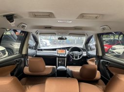 Toyota Kijang Innova 2.4G 2017 Abu-abu 8