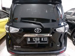 Toyota Sienta V AT 2021 Hitam 3