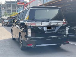 Jual mobil Nissan Elgrand 2014