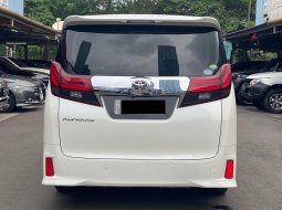 Jual mobil Toyota Alphard 2016 4