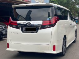 Jual mobil Toyota Alphard 2016 6