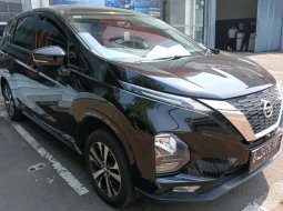 Nissan Livina VE AT 2022 Hitam 2