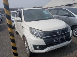 Daihatsu Terios R A/T 2017 Putih 1