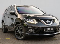 Nissan X-Trail 2.5 CVT 2017 - Garansi 1 Tahun