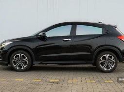 Honda HR-V E Special Edition 2022 Hitam 3