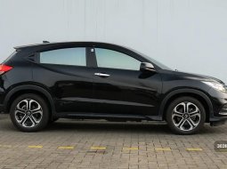 Honda HR-V E Special Edition 2022 Hitam 4