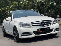 JUAL CEPAT 2013 MERCY C300 AVANTGARDE AT PUTIH PROMO KHUSUS KREDIT