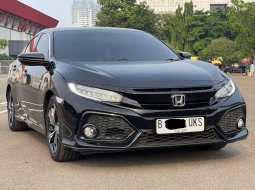 DIJUAL CEPAT CIVIC HATCHBACK AT HITAM 2018 DISKON GEDE GEDEAN