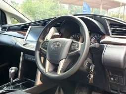 Toyota Kijang Innova V Luxury A/T Gasoline 2021 bensin hitam km44ribuan cash kredit proses bisa 20