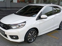 Honda Brio RS CVT 2022 Putih 4