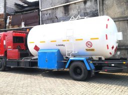 MULUS+banBARU+ tangki JEPANG MURAH Hino engkel FC 190 gas LPG 2014 3