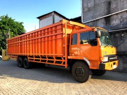 MULUS+banBARU MURAH Mitsubishi fuso tronton 6x2 bak besi sentral 2012